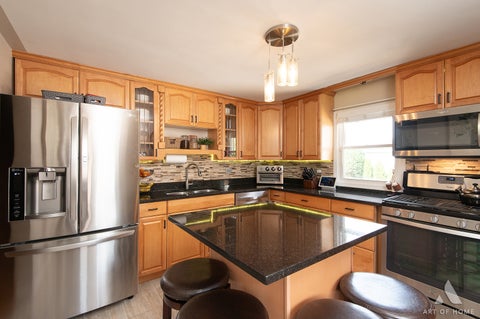 Tiny photo for 9510 Davis Street, Franklin Park, IL 60131 (MLS # 12754288)