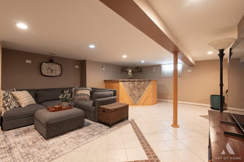 Tiny photo for 9510 Davis Street, Franklin Park, IL 60131 (MLS # 12754288)