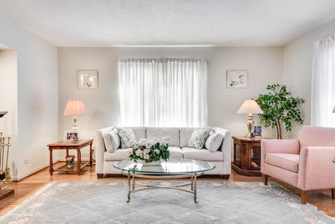 Tiny photo for 130 Belle Plaine Avenue, Park Ridge, IL 60068 (MLS # 12612232)