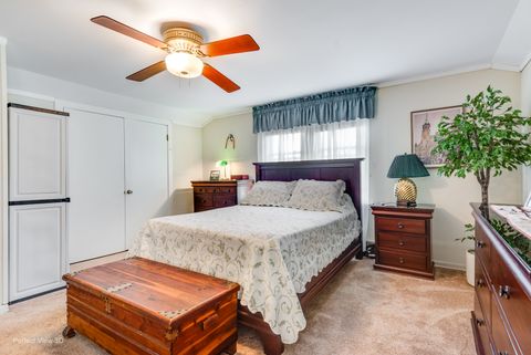 Tiny photo for 130 Belle Plaine Avenue, Park Ridge, IL 60068 (MLS # 12612232)