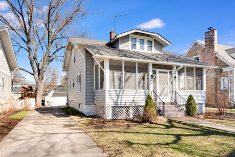 Tiny photo for 130 Belle Plaine Avenue, Park Ridge, IL 60068 (MLS # 12612232)