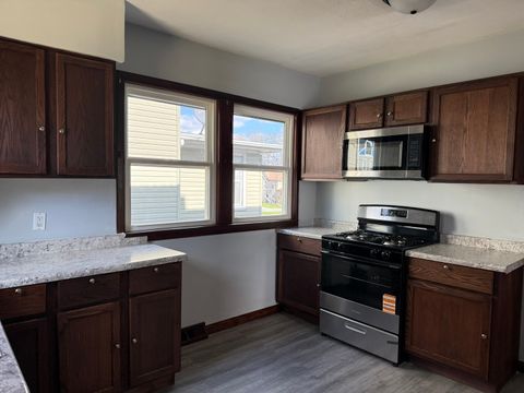 Tiny photo for 928 North Avenue, Rockford, IL 61103 (MLS # 12611916)