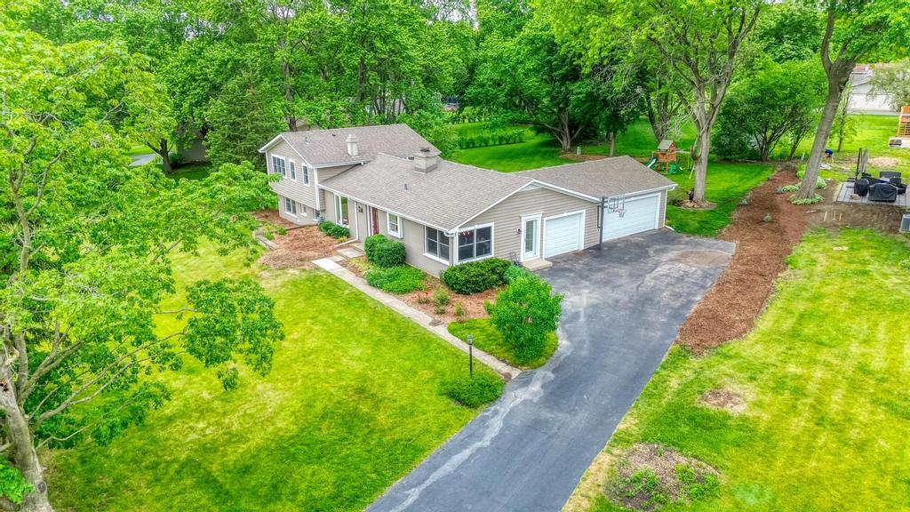 325 Canterbury Lane