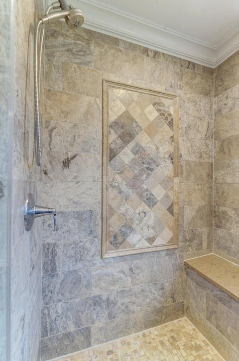 Tiny photo for 325 Canterbury Lane, Inverness, IL 60010 (MLS # 12665018)