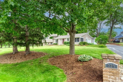 Tiny photo for 325 Canterbury Lane, Inverness, IL 60010 (MLS # 12665018)