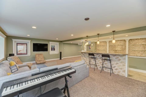 Tiny photo for 325 Canterbury Lane, Inverness, IL 60010 (MLS # 12665018)
