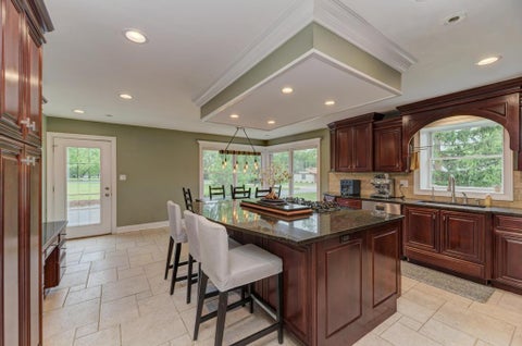 Tiny photo for 325 Canterbury Lane, Inverness, IL 60010 (MLS # 12665018)