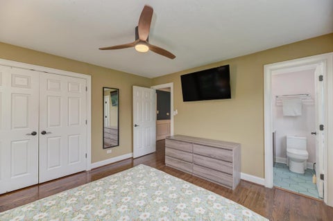 Tiny photo for 325 Canterbury Lane, Inverness, IL 60010 (MLS # 12665018)