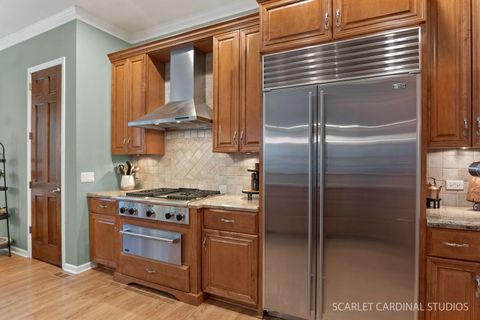Tiny photo for 404 N Washington Street, Wheaton, IL 60187 (MLS # 12667430)