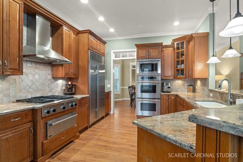 Tiny photo for 404 N Washington Street, Wheaton, IL 60187 (MLS # 12667430)