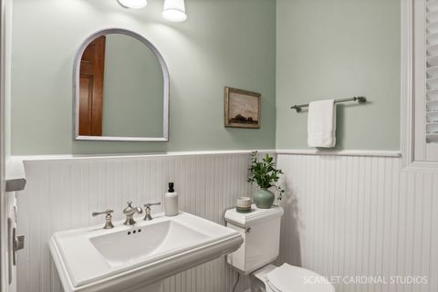 Tiny photo for 404 N Washington Street, Wheaton, IL 60187 (MLS # 12667430)