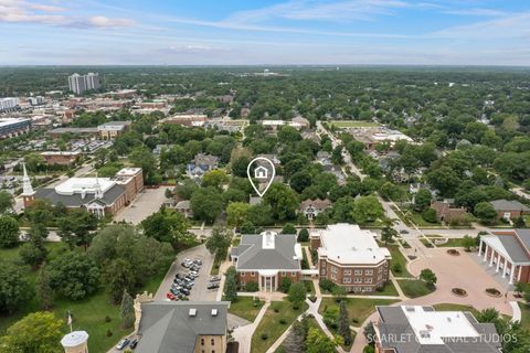 Tiny photo for 404 N Washington Street, Wheaton, IL 60187 (MLS # 12667430)