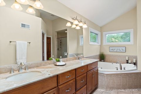 Tiny photo for 404 N Washington Street, Wheaton, IL 60187 (MLS # 12667430)