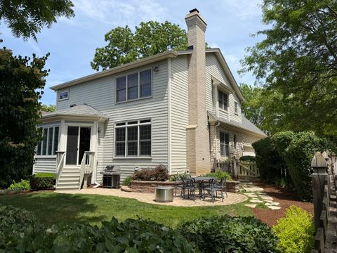 Tiny photo for 404 N Washington Street, Wheaton, IL 60187 (MLS # 12667430)