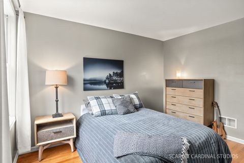 Tiny photo for 404 N Washington Street, Wheaton, IL 60187 (MLS # 12667430)