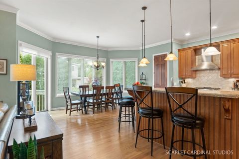 Tiny photo for 404 N Washington Street, Wheaton, IL 60187 (MLS # 12667430)