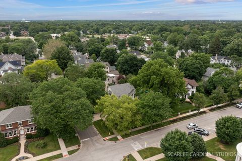 Tiny photo for 404 N Washington Street, Wheaton, IL 60187 (MLS # 12667430)