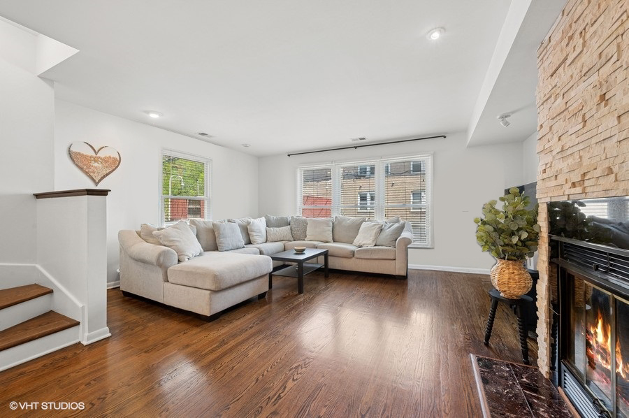 3257 N SEMINARY Avenue C