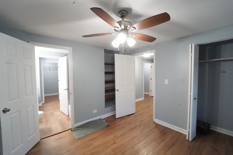 Tiny photo for 718 Newton Court, Schaumburg, IL 60193 (MLS # 12636692)