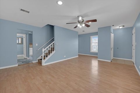Tiny photo for 718 Newton Court, Schaumburg, IL 60193 (MLS # 12636692)