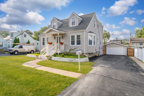 Tiny photo for 250 Village Drive, Northlake, IL 60164 (MLS # 12446273)