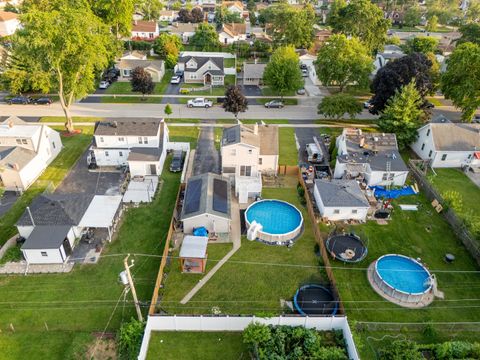 Tiny photo for 250 Village Drive, Northlake, IL 60164 (MLS # 12446273)