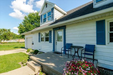 Tiny photo for 901 Ruston Avenue, Normal, IL 61761 (MLS # 12695075)