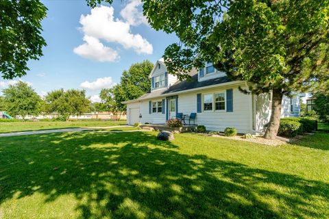 Tiny photo for 901 Ruston Avenue, Normal, IL 61761 (MLS # 12695075)