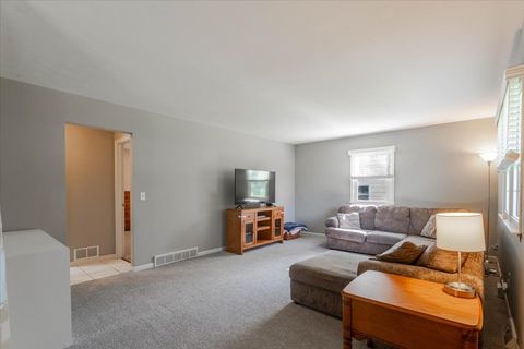 Tiny photo for 901 Ruston Avenue, Normal, IL 61761 (MLS # 12695075)