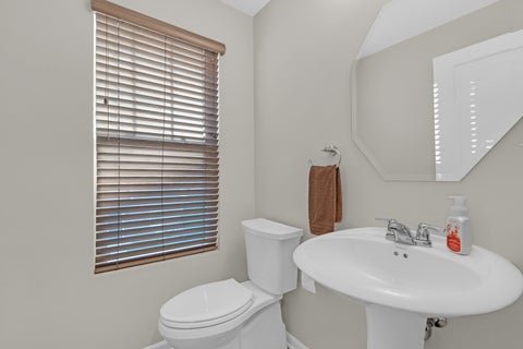 Tiny photo for 1546 Slade Way, Des Plaines, IL 60018 (MLS # 12706665)