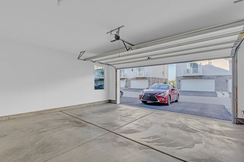 Tiny photo for 1546 Slade Way, Des Plaines, IL 60018 (MLS # 12706665)