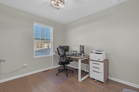 Tiny photo for 1546 Slade Way, Des Plaines, IL 60018 (MLS # 12706665)