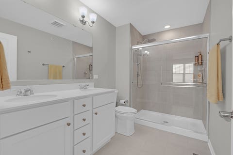 Tiny photo for 1546 Slade Way, Des Plaines, IL 60018 (MLS # 12706665)