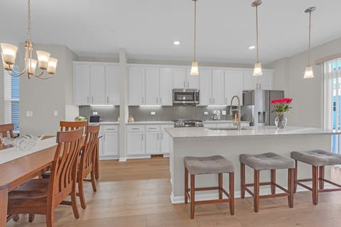 Tiny photo for 1546 Slade Way, Des Plaines, IL 60018 (MLS # 12706665)
