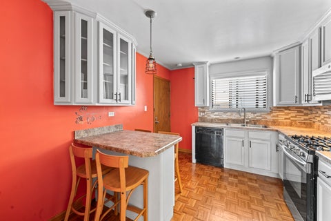 Tiny photo for 2016 N Harlem Avenue #7W, Elmwood Park, IL 60707 (MLS # 12750336)