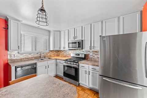 Tiny photo for 2016 N Harlem Avenue #7W, Elmwood Park, IL 60707 (MLS # 12750336)
