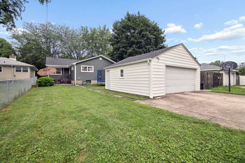 Tiny photo for 640 S Winfield Avenue, Kankakee, IL 60901 (MLS # 12718179)