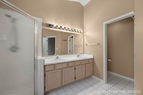 Tiny photo for Roselle, IL 60172 (MLS # 12601654)