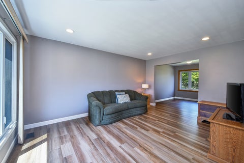 Tiny photo for 297 Springbrook Lane, Carol Stream, IL 60188 (MLS # 12674387)