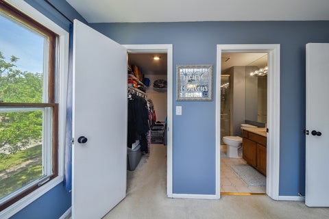 Tiny photo for 297 Springbrook Lane, Carol Stream, IL 60188 (MLS # 12674387)
