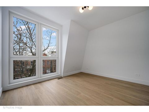 Tiny photo for 1124 W Addison Street #2, Chicago, IL 60613 (MLS # 12588830)