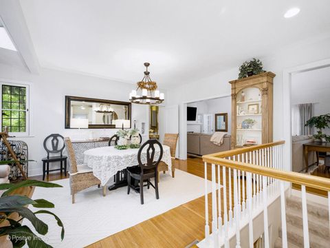 Tiny photo for 317 E Walnut Street, Hinsdale, IL 60521 (MLS # 12604866)