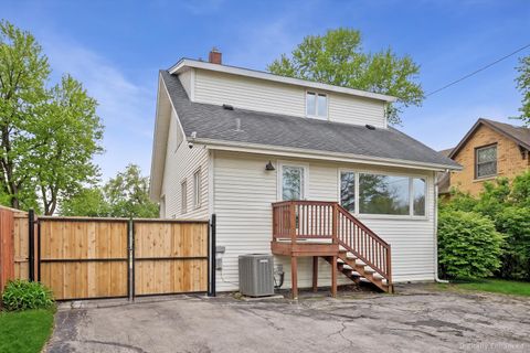 Tiny photo for 275 W North Avenue, Elmhurst, IL 60126 (MLS # 12623649)