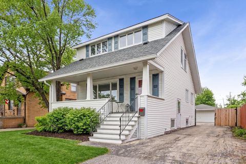 Tiny photo for 275 W North Avenue, Elmhurst, IL 60126 (MLS # 12623649)