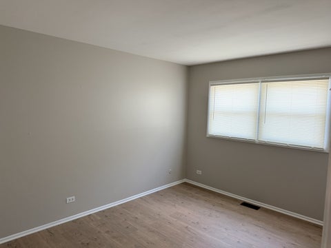 Tiny photo for 1313 KINGSBURY Drive #D, Hanover Park, IL 60133 (MLS # 12772793)