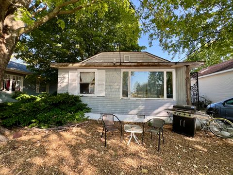 Photo of 514 W Harrison Street, Villa Grove, IL 61956 (MLS # 12473233)