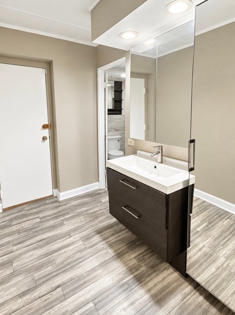 Tiny photo for 203 N Kenilworth Avenue #4F, Oak Park, IL 60302 (MLS # 12758617)