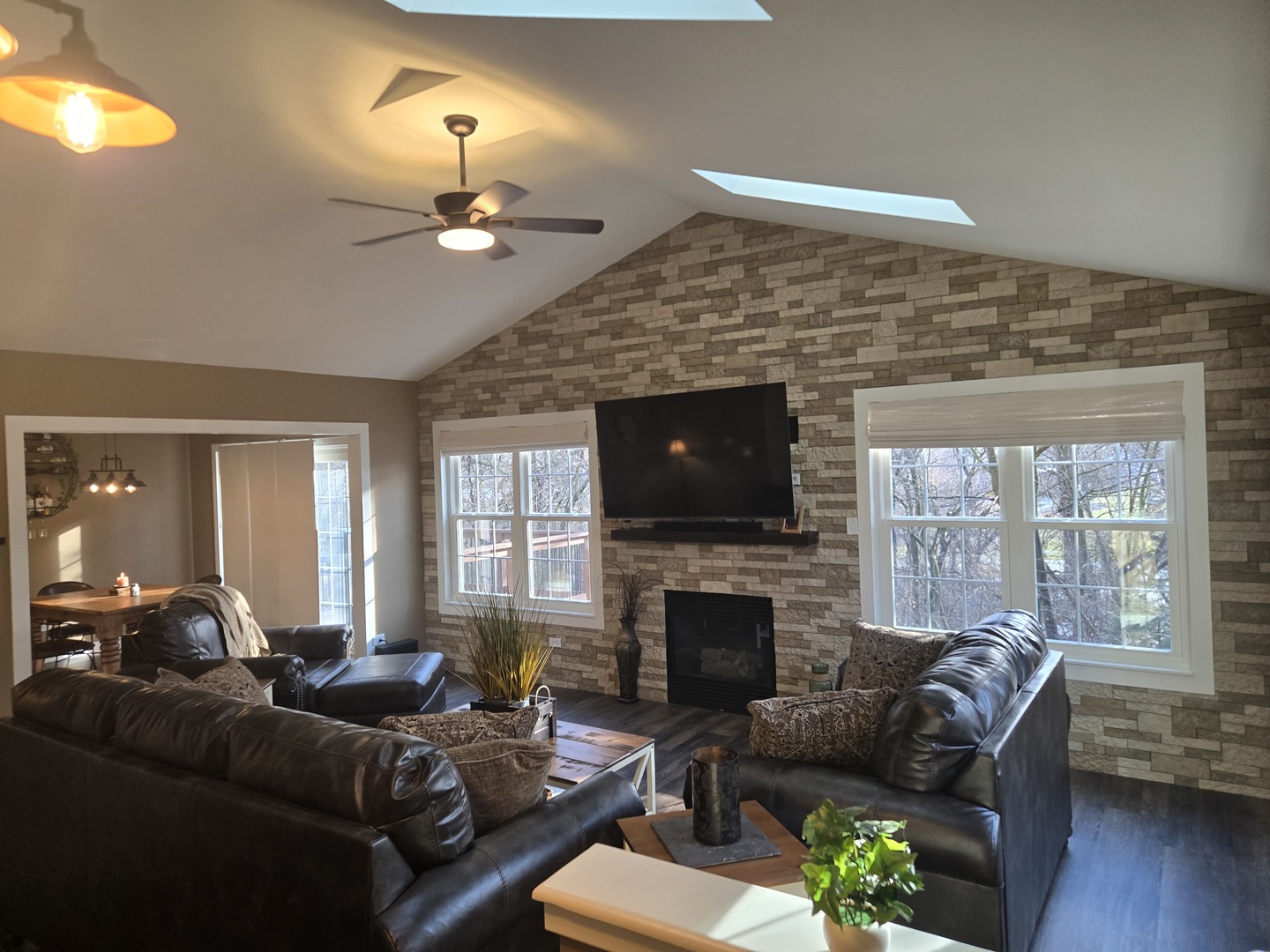 927 Treeline Court