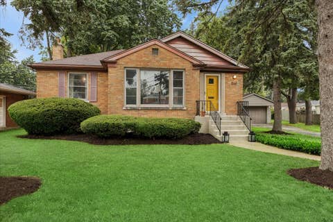 Photo of 1260 Portsmouth Avenue, Westchester, IL 60154 (MLS # 12671203)