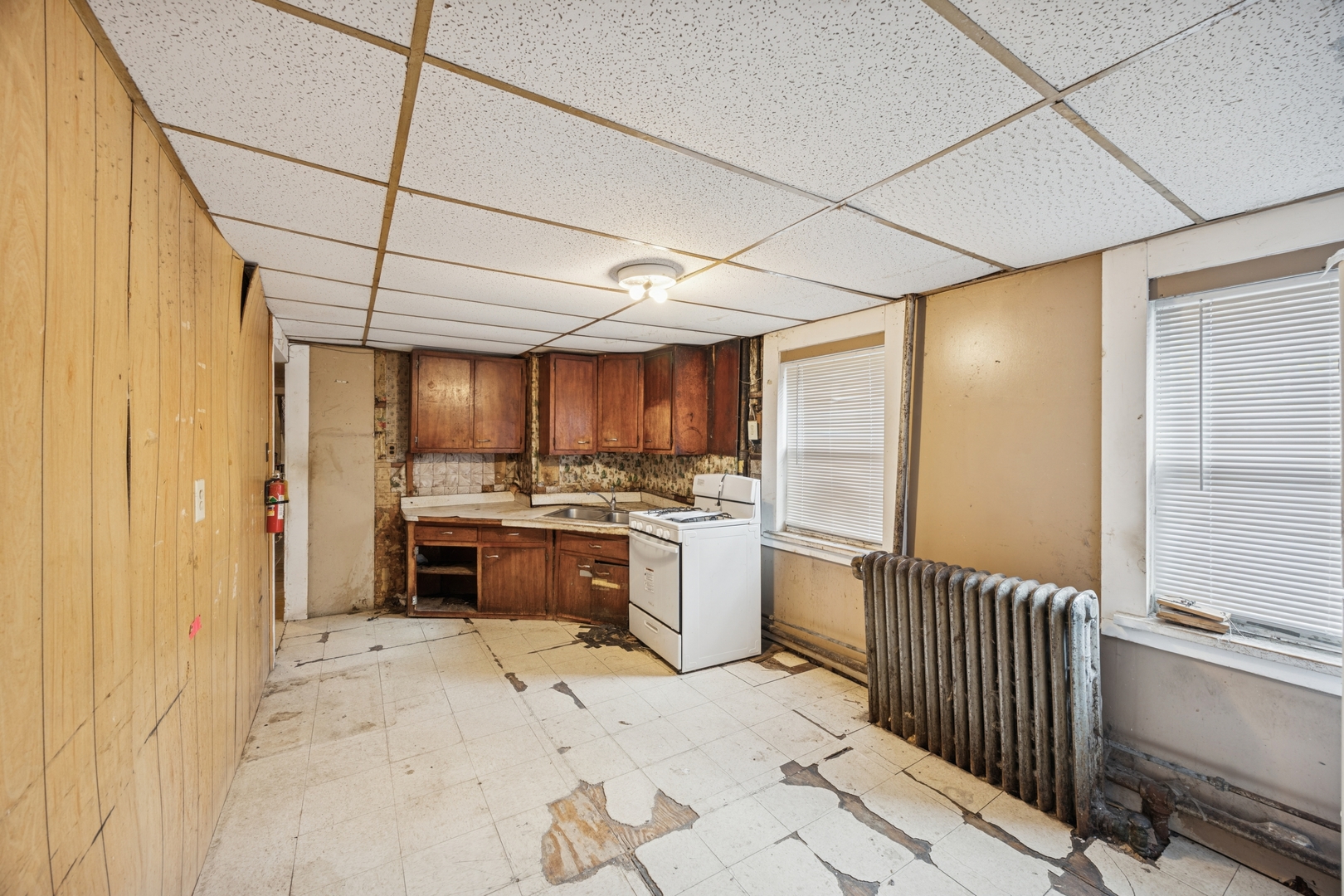 1402 S Komensky Avenue